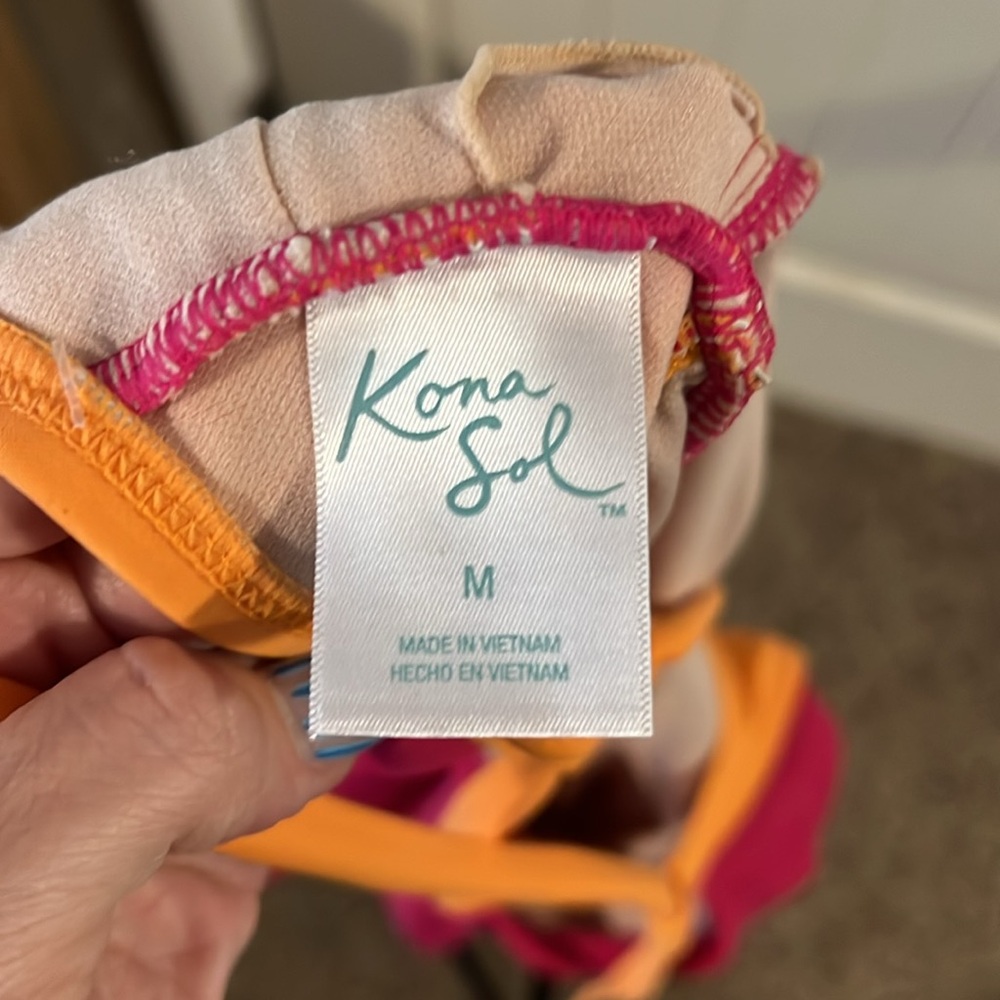 NWT Kona Sol One Piece Swimsuit with Cutout - Picture 6 of 6